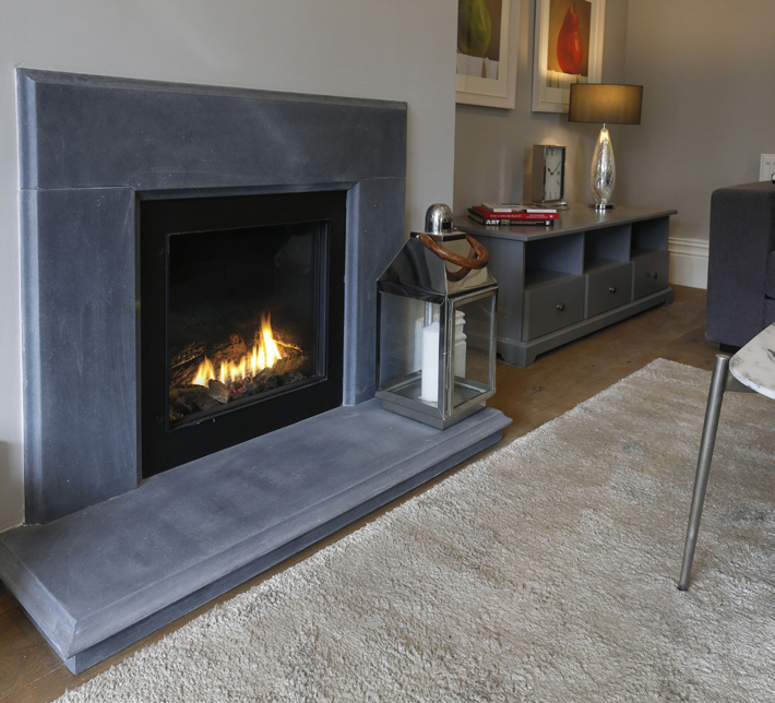 Gas fireplace